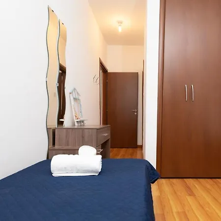 Blue Water Village, 2 Bedroom With Pool فيلة